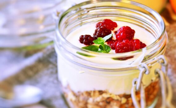 Yogurt: studio rivela effetti protettivi contro il tumore al colon