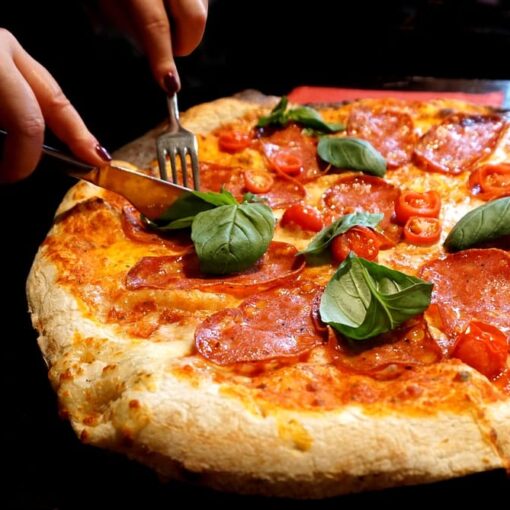 La scienza conferma: la pizza ci rende più felici!
