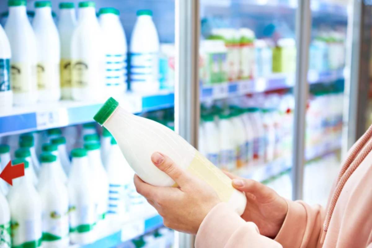 Presenza sospetta di corpi estranei: ritirati altri quattro marchi di latte intero