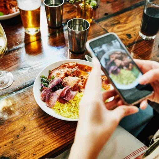 Food Noise: quando il pensiero sul cibo diventa ossessione, soprattutto nei giovani