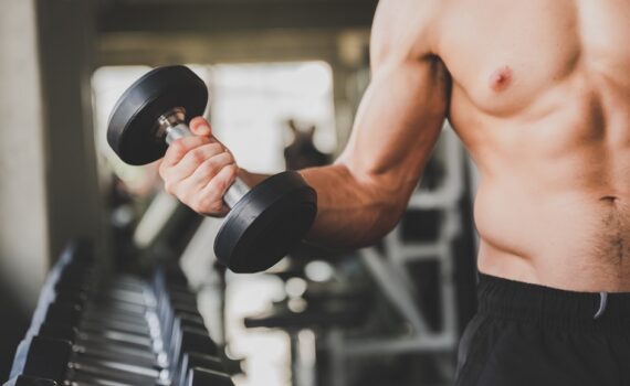 Il lato oscuro del fitness estremo: come gli steroidi anabolizzanti minacciano la salute dei giovani