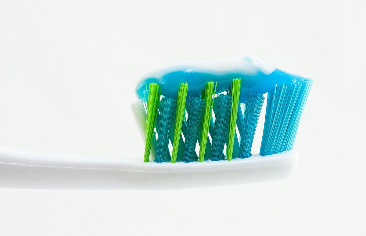 5 Cose da Sapere per Scegliere il Dentifricio Giusto