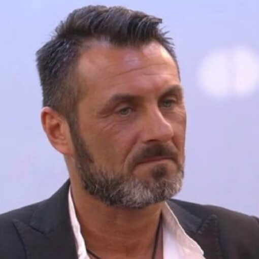 Uomini e Donne, Sossio sbotta: “Sono inca***to nero, e mi danno pure del violento!