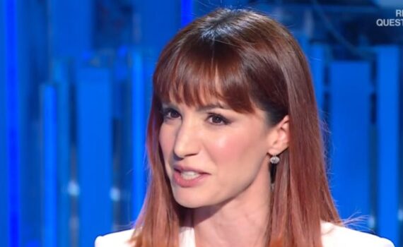 Chi è davvero Andrea Delogu? La conduttrice che ha fatto della verità la sua forza