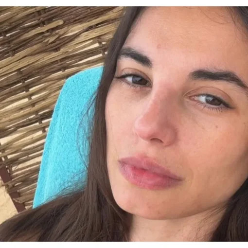 Francesca Chillemi incinta: il pancione sul red carpet conferma la gravidanza