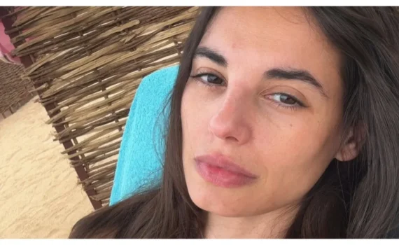 Francesca Chillemi incinta: il pancione sul red carpet conferma la gravidanza