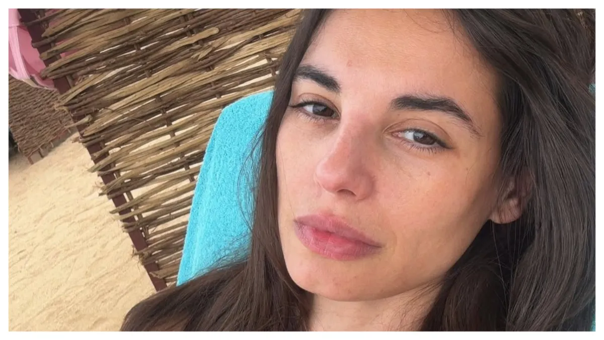 Francesca Chillemi incinta: il pancione sul red carpet conferma la gravidanza