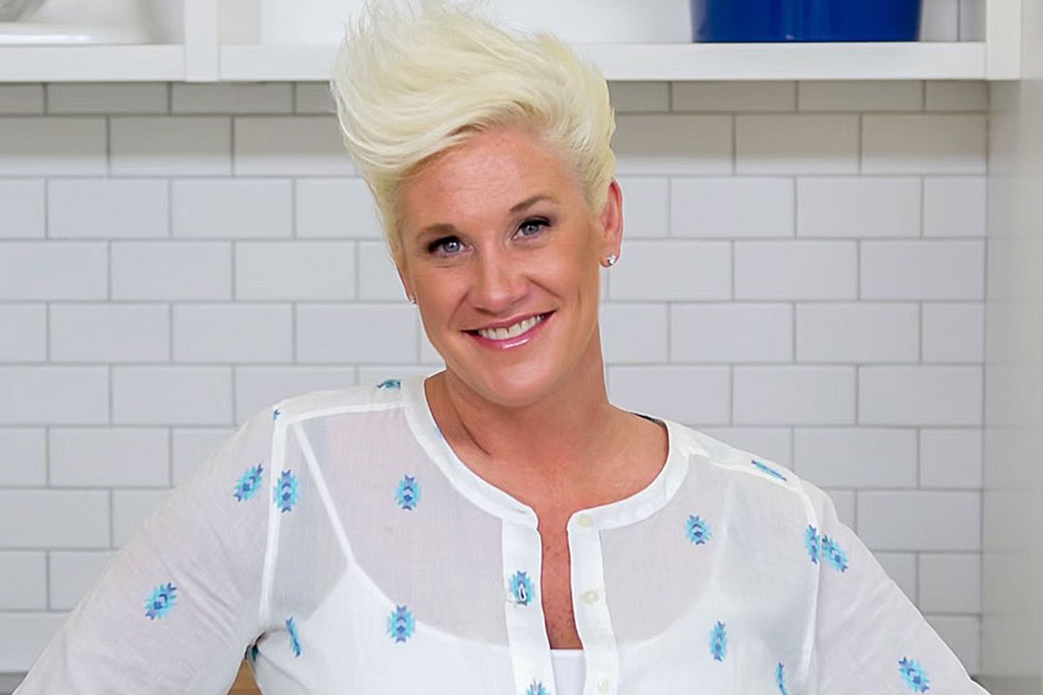 Lutto nel mondo della cucina: è morta Anne Burrell, star di Food Network