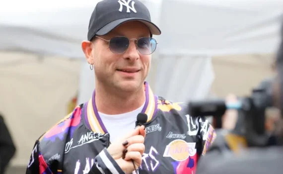 Clementino e l'amore che salva: "Ero perso e sei arrivata tu"