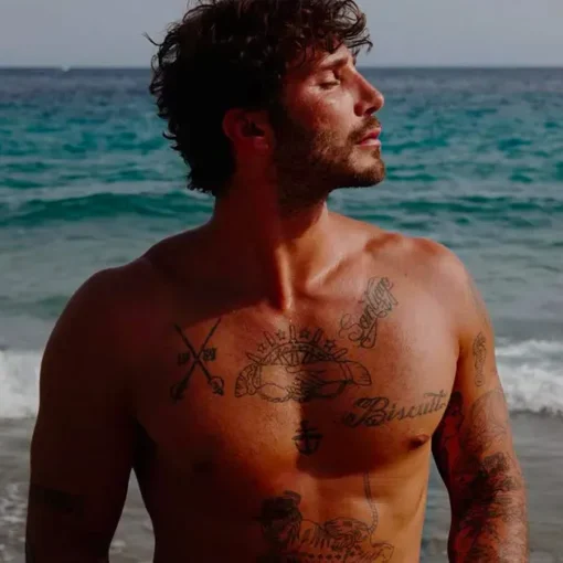 Stefano De Martino divide Posillipo: tra gossip, musica alta e serate blindate