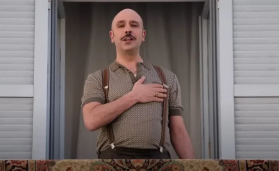 Checco Zalone torna al cinema con “Buen Camino”: data d’uscita e location da sogno in Sardegna