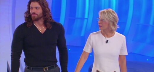 C’è Posta per Te 2025: Maria De Filippi punta su Can Yaman, il web impazzisce