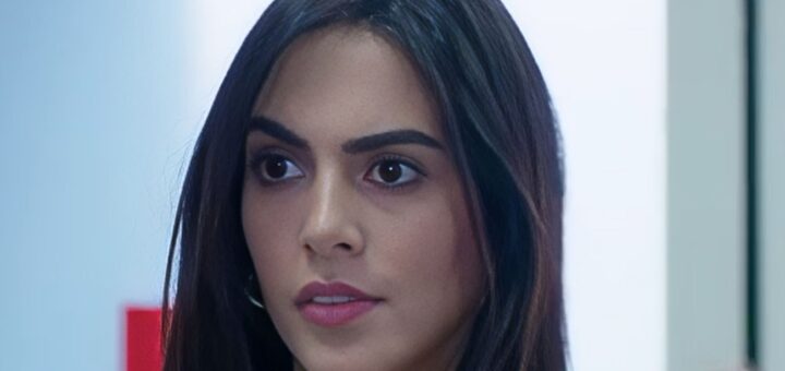 Rocío Muñoz Morales debutta al cinema con il nuovo, raffinato e crudele film di Enrico Vanzina