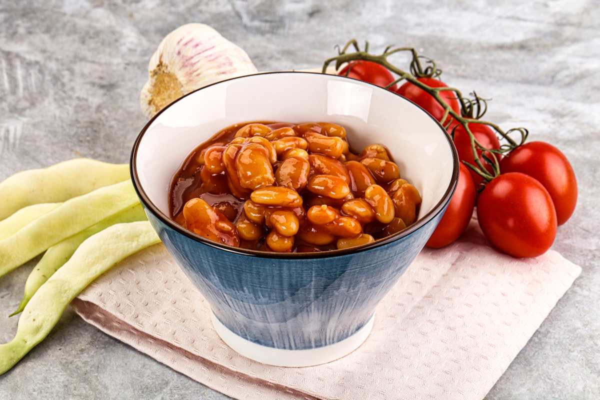Fagioli in scatola: i rischi nascosti che non conosci. Le tre sostanze da evitare